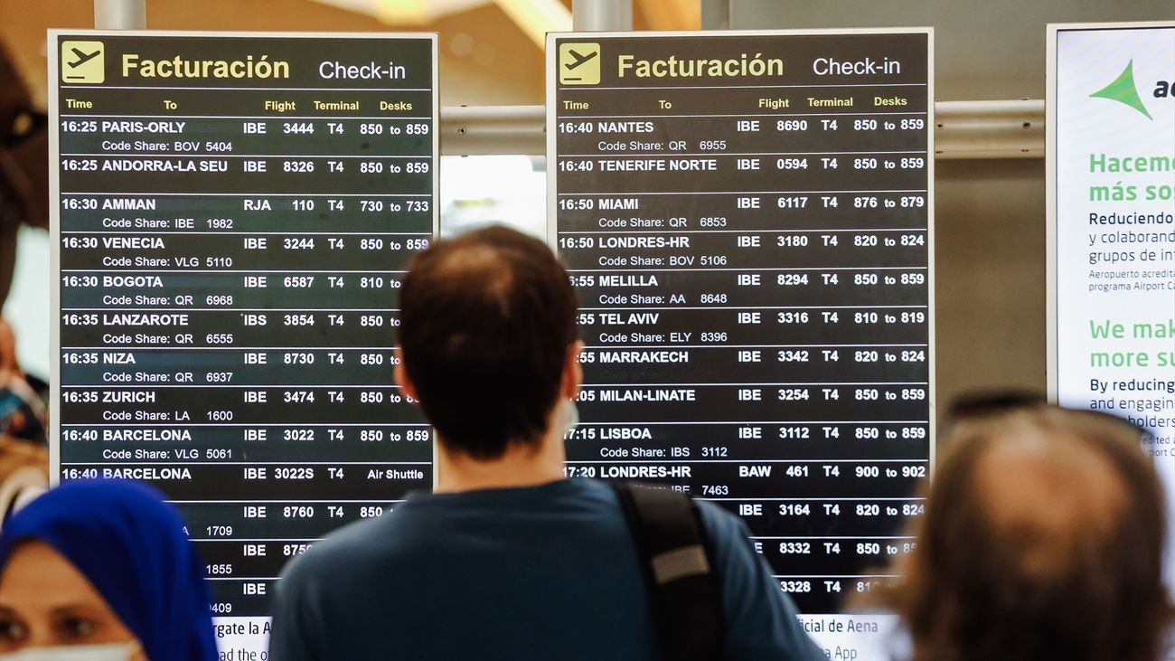 Proyecto de ley garantiza el pronto traslado y correcta compensación para los pasajeros del transporte aéreo nacional si los vuelos son cancelados.