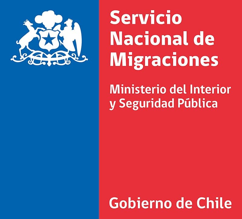 Expulsión administrativa de ciudadana extranjera resulta desproporcionado si actualmente aquella se encuentra convalidando la enseñanza media en un instituto reconocido por el MINEDUC.