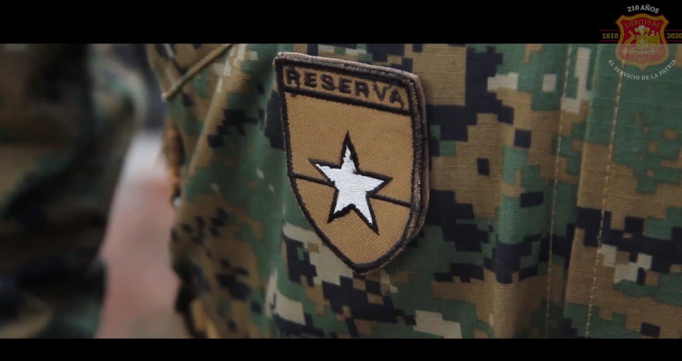 Información del número de reservistas del Ejército de Chile es secreta, resuelve el CPLT.