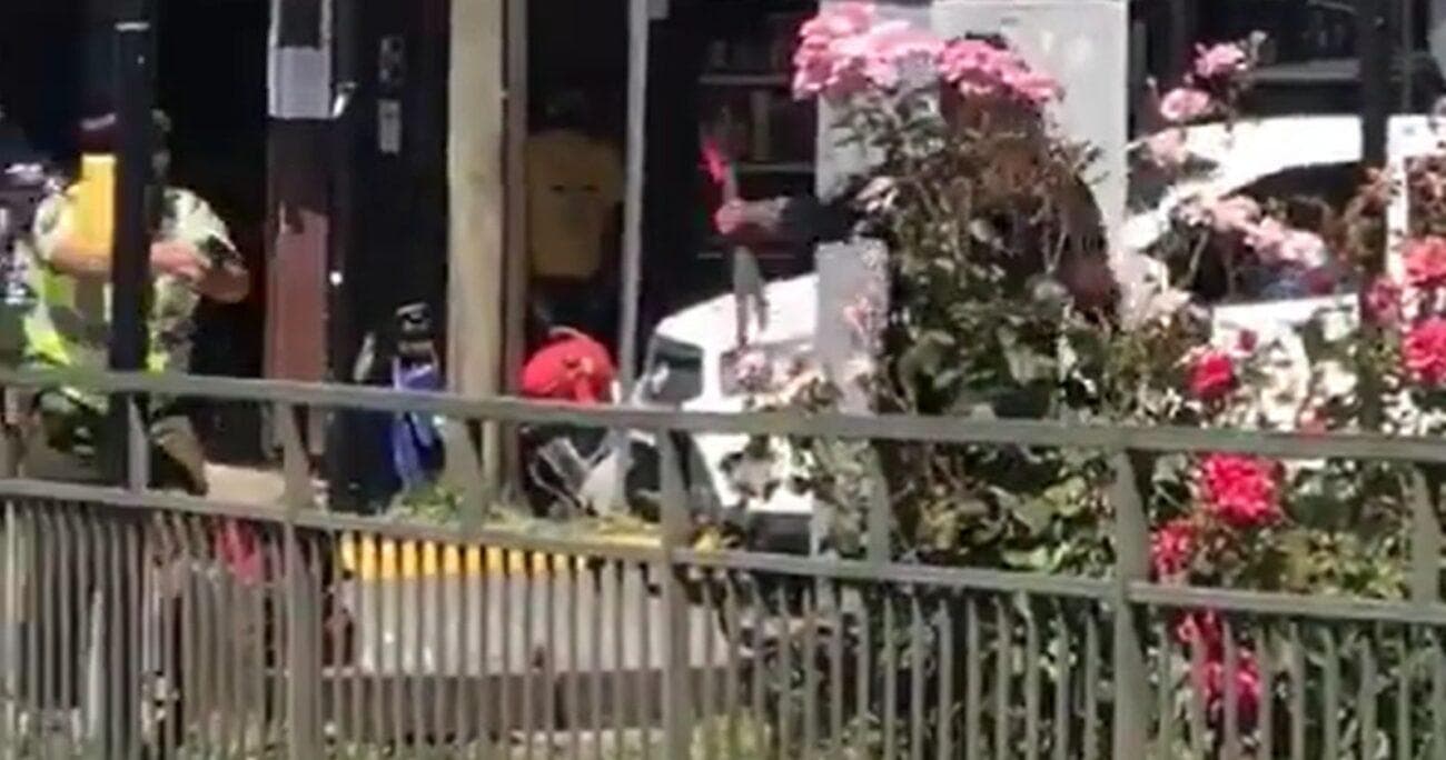 Juzgado de Garantía de Santiago decreta sobreseimiento definitivo de ex general director de Carabineros por homicidio de malabarista en Panguipulli.