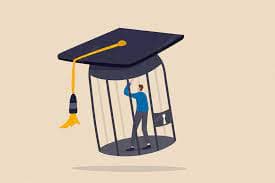 Universidades pueden condicionar la entrega de títulos de postgrado si los alumnos mantienen deudas arancelarias impagas.
