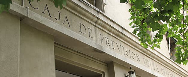 AFP deben traspasar los fondos de sus afiliados que se adscriban a CAPREDENA, dictamina la Contraloría.