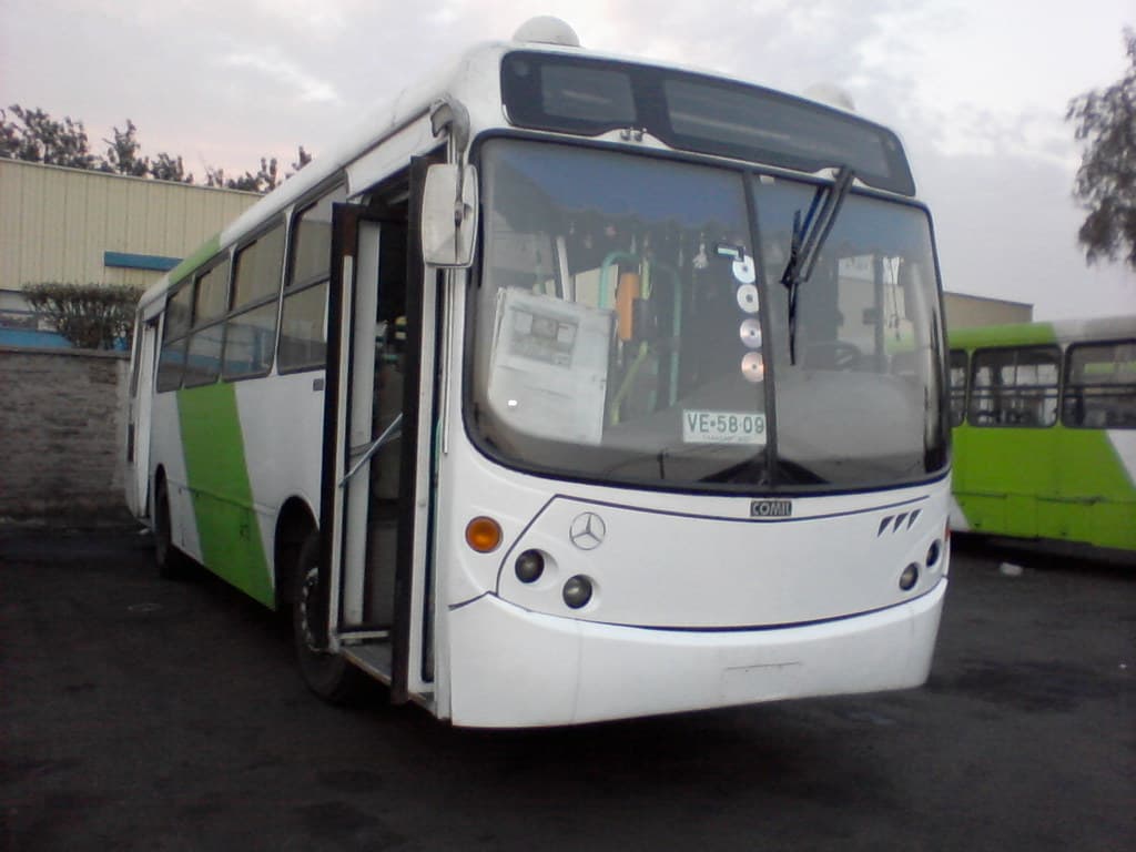 Corte de Santiago ordena a empresa de trasporte y conductor a pagar una indemnización de $103.420.928 a pasajera que cayó de bus.