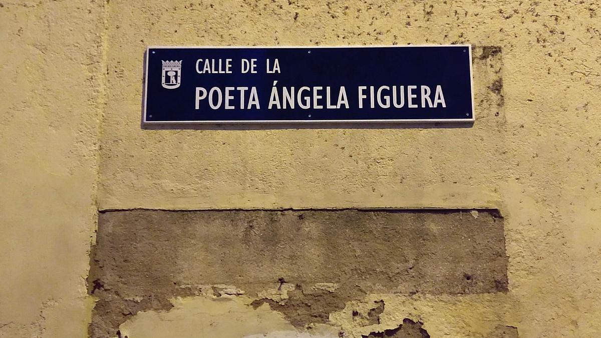 No es contrario a derecho sustituir el nombre de un General Franquista asignado a una calle por el de una Poeta en la ciudad de Madrid, resuelve el Tribunal Supremo de España.