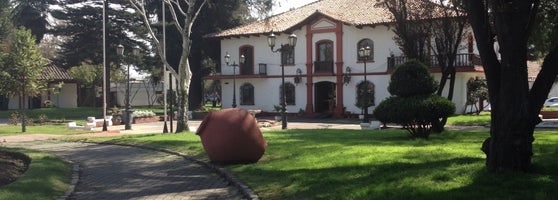 Falta de Resolución de Calificación Ambiental no puede ser invocada por una Dirección de Obras Municipal como causal de caducidad de un Permiso de Edificación, reitera la Contraloría.