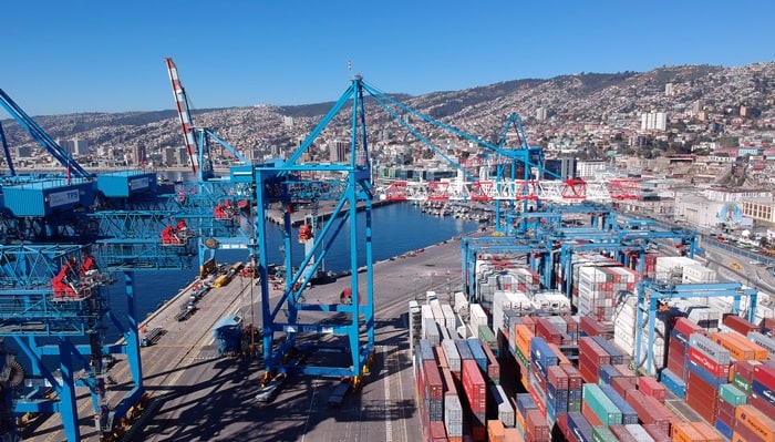 Mecánicos del Terminal Pacifico Sur Valparaíso no pueden ser calificados como trabajadores portuarios, dictamina la Dirección del Trabajo.