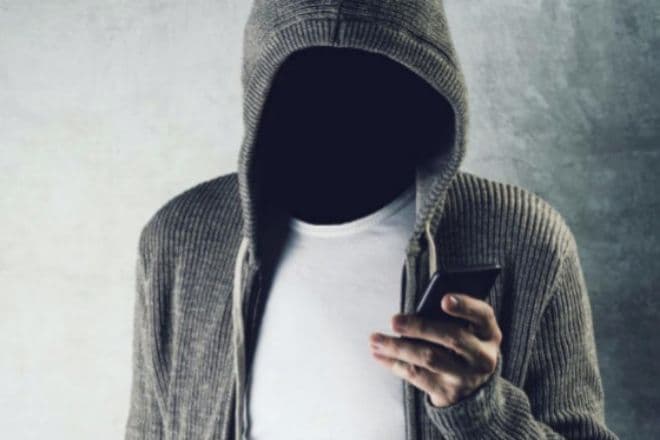 Pena de 22 años de prisión a hombre que contrató a tres sicarios para asesinar un amigo por motivos pasionales, se confirma por el Tribunal Supremo de España.