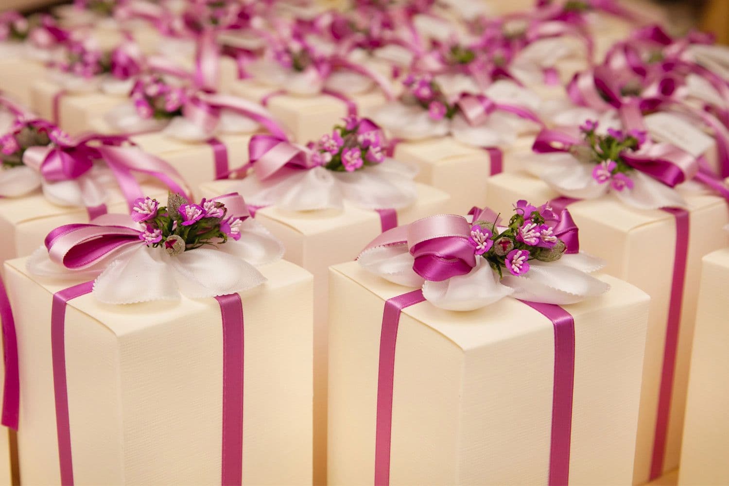 Hombre que acompañó cartolas bancarias de la cuenta de su exmujer en demanda civil para reclamar los regalos de boda, es condenado por el delito de descubrimiento y revelación de secretos, resuelve el Tribunal Supremo de España.