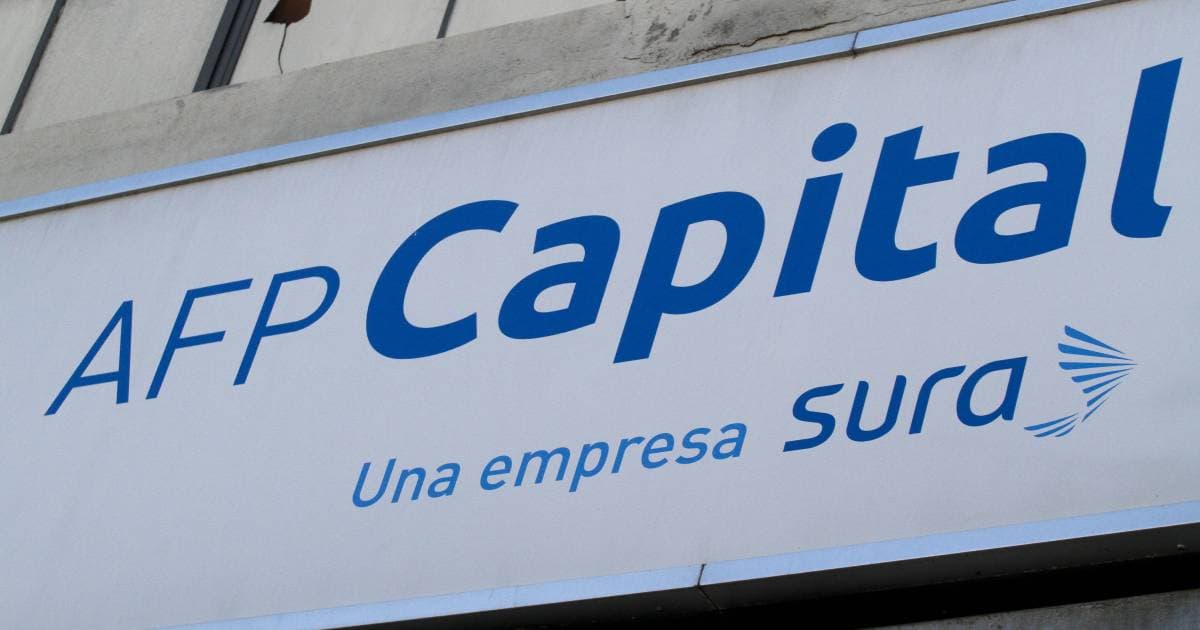 Correos privados intercambiados entre ejecutivas de una AFP no se pueden solicitar a la Superintendencia de Pensiones invocando la Ley de Transparencia, decide el CPLT.