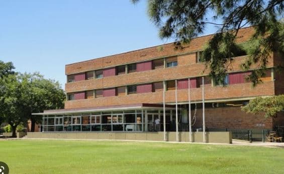 Colegio actúa amparado en la autonomía e independencia académica, al decretar la medida de expulsión a estudiante.