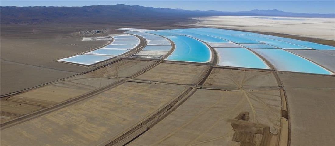 Proyecto de reforma constitucional busca incorporar un grado de participación de los pueblos indígenas en la propiedad o administración de los yacimientos que contengan sustancias no susceptibles de otorgarse en concesión.