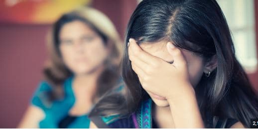 No es ilegal o arbitraria decisión del colegio de no promover de curso a estudiante con alto porcentaje de inasistencia y bajo promedio en dos asignaturas.