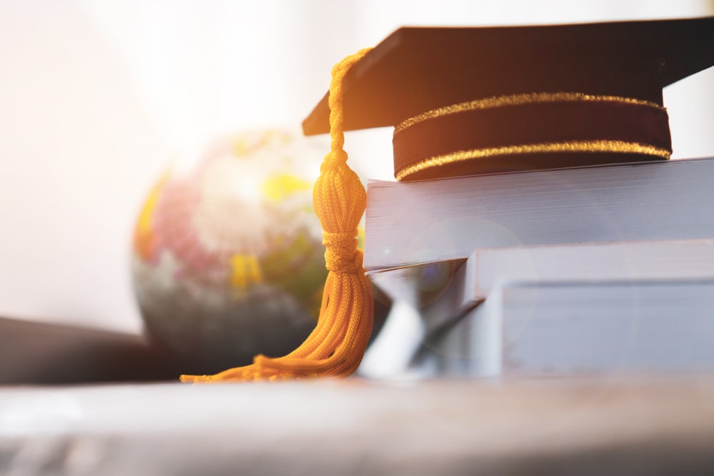 Subsecretaría de Educación Superior debe entregar información sobre el proceso de implementación de la revalidación de títulos extranjeros en Chile.