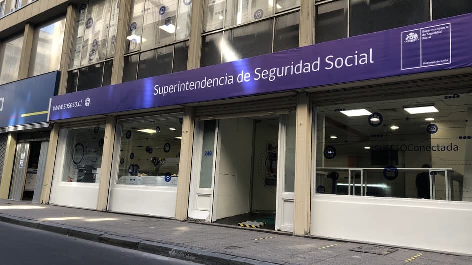 SUSESO actúa en forma arbitraria al rechazar las licencias médicas sin anexar nuevos antecedentes médicos más que los aportados por la actora.