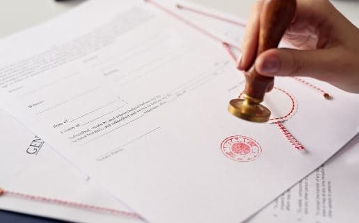 Rechazo de solicitud de convalidación de título por la Universidad de Chile, no es arbitrario ni ilegal.
