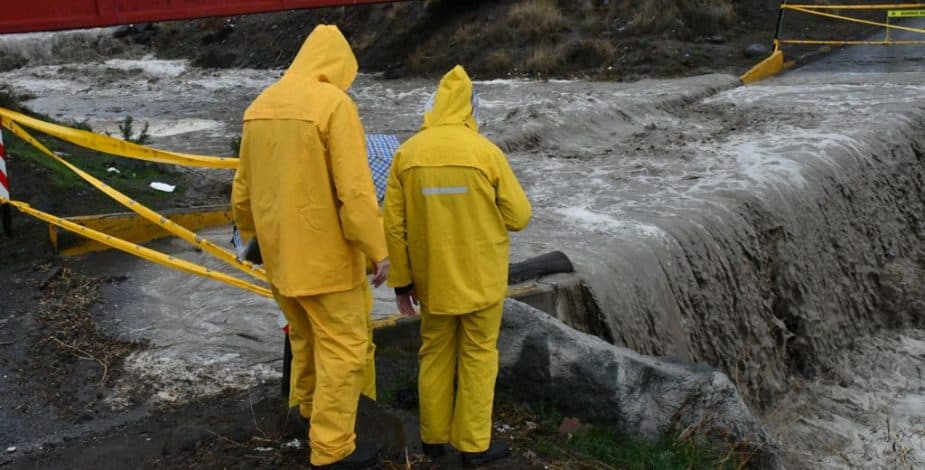 Proyecto de ley explicita como catástrofes los tsunamis, aludes, erupciones volcánicas y socavones.