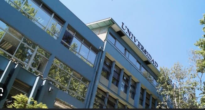 Universidad Tecnológica Metropolitana sancionó, dentro del marco de sus facultades, a estudiante que participó en una toma, respetando el justo y racional procedimiento.