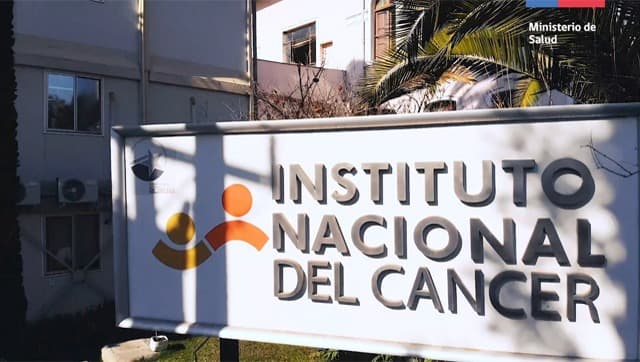 Instituto Nacional del Cáncer debe reincorporar a funcionaria que se encontraba con fuero maternal al momento del despido.