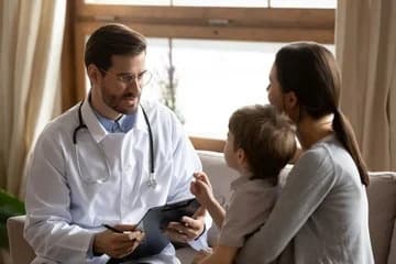 Proyecto de reforma constitucional consagra el incentivo de la atención pediátrica integral en los centros de salud
