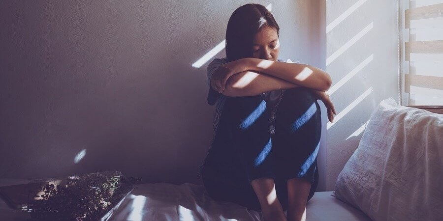 Adolescente de 15 años no puede consentir sexualmente una relación con un hombre de 39 años, por lo que no se vulnera la presunción de inocencia ni el derecho a la tutela judicial efectiva, resuelve Tribunal Supremo de España.