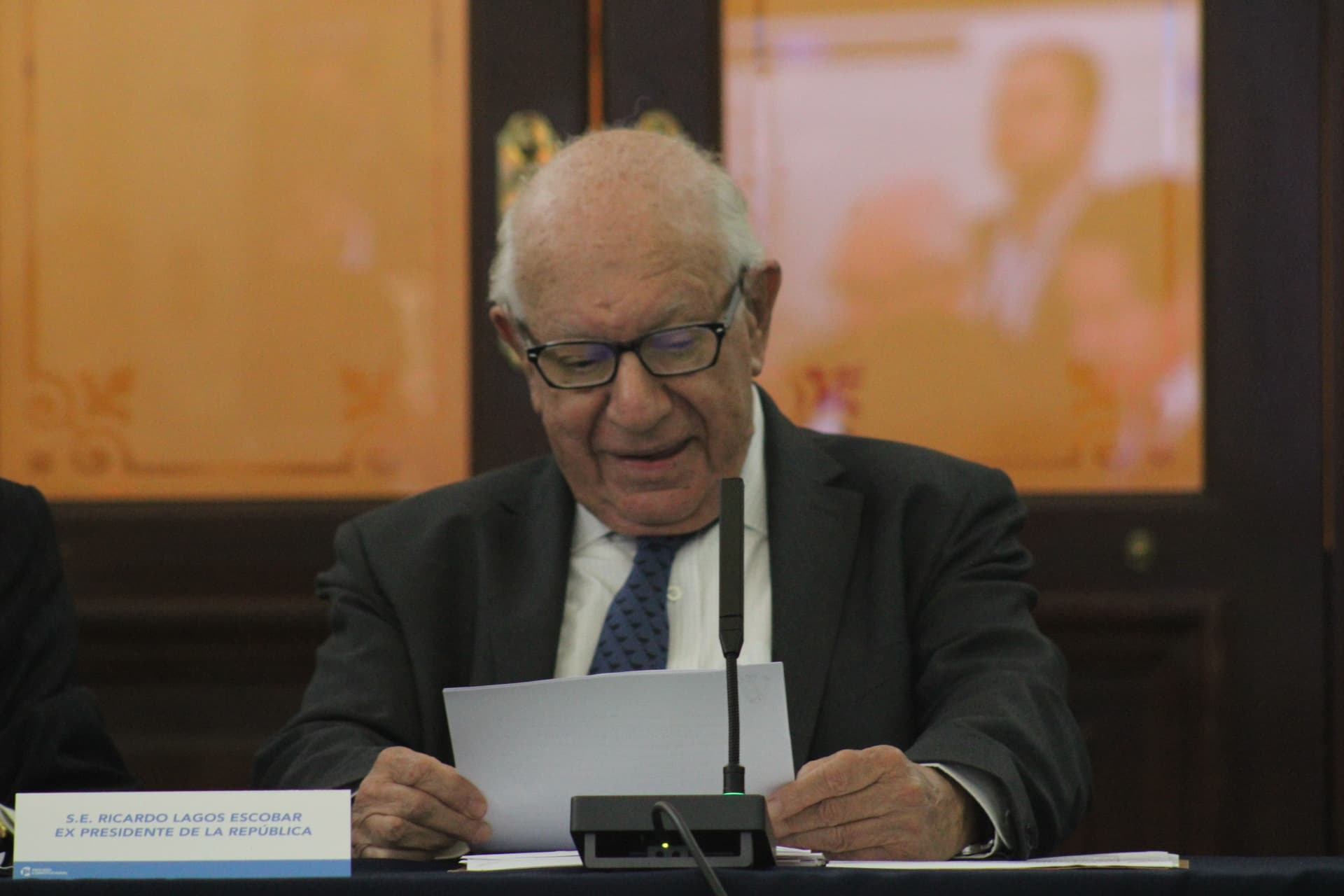 Ex Presidente Ricardo Lagos frente a Comisión de Sistema Político: “Debemos cuidar nuestra democracia, no vamos por el camino correcto”