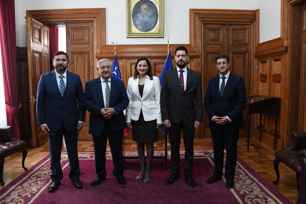 Juran nuevos ministros del Primer Tribunal Ambiental.