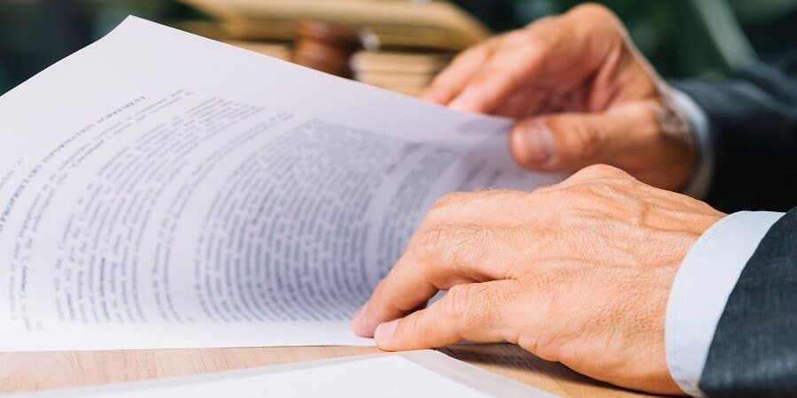 Norma que faculta al querellante para solicitar en la misma querella determinadas diligencias destinadas a precisar los hechos que configuran el delito de acción privada, se impugna ante el Tribunal Constitucional.