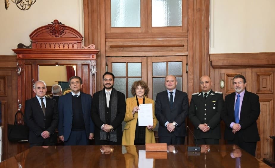Corte de Apelaciones de Santiago concreta protocolo para acceso a trámites notariales de reclusos.
