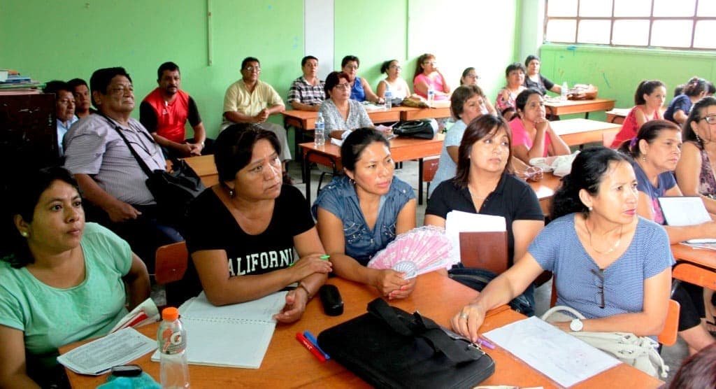 Empleador debe determinar si las funciones de docentes y asistentes de la educación pueden realizarse vía telemática, en caso de calamidad pública o alerta sanitara.