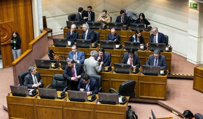 Alertas del Consejo Fiscal Asesor sobre endeudamiento y gasto fiscal preocupan a senadores.