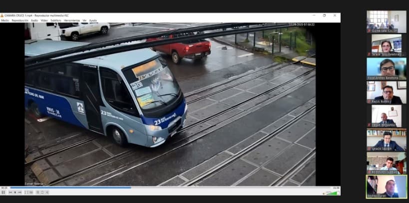 Corte de Concepción confirma la prisión preventiva de chofer de bus imputado por homicidios, lesiones y daños, ilícitos cometidos en cruce ferroviario.