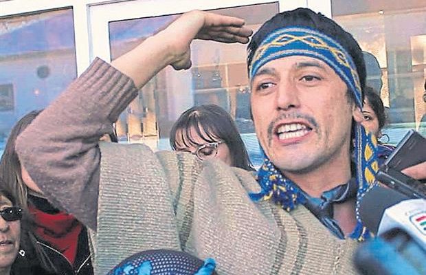 Extradición de Facundo Jones Huala a Chile para el cumplimiento del saldo de la pena se concede por la Corte Suprema de Argentina que descartó el carácter político de los delitos por los que fue condenado.