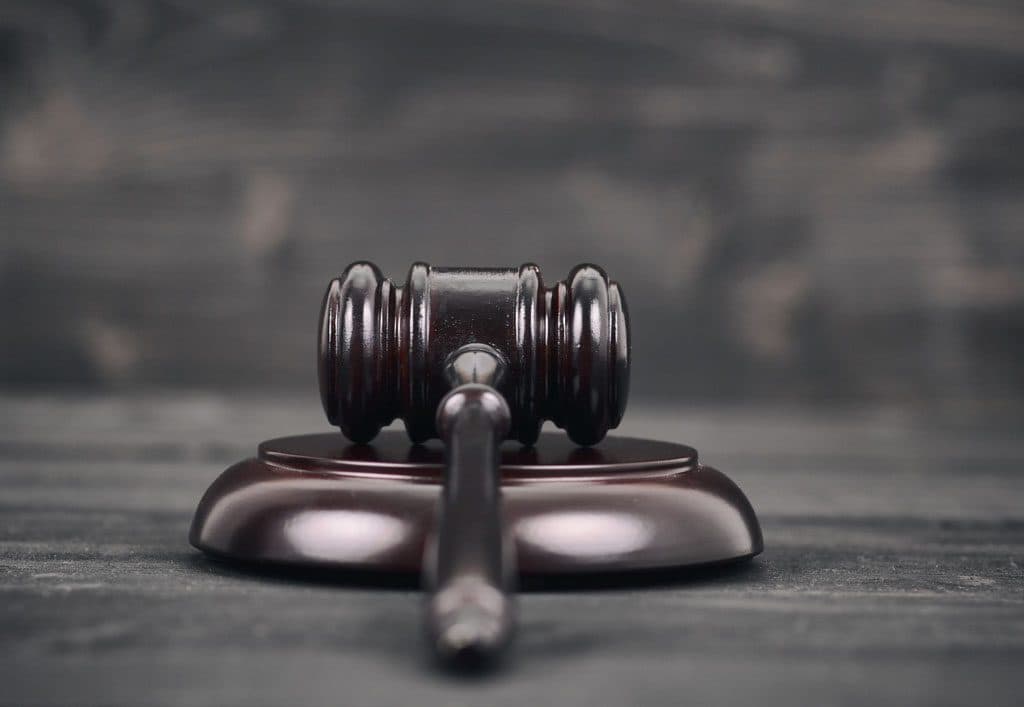 En Chile no existen jueces de cumplimiento o ejecución penal por lo que deben asumir dicha labor los jueces de garantía, resuelve Corte de Talca.