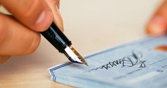 No se pueden incorporar en la audiencia de juicio oral sólo copias de los cheques para acreditar el delito de giro doloso de cheques.