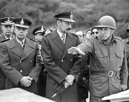 No hay ninguna razón para que el acuerdo que supone la pertenencia a una asociación ilícita por parte de militares durante la dictadura, no pueda ser tácito, resuelve Corte Suprema de Argentina.