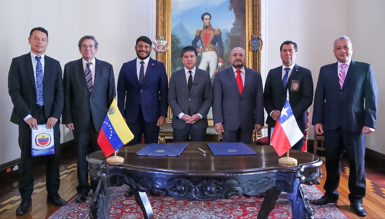 Ministerio del Interior y Seguridad pública está facultado para suscribir convenio de colaboración policial, interinstitucional e internacional con Venezuela.