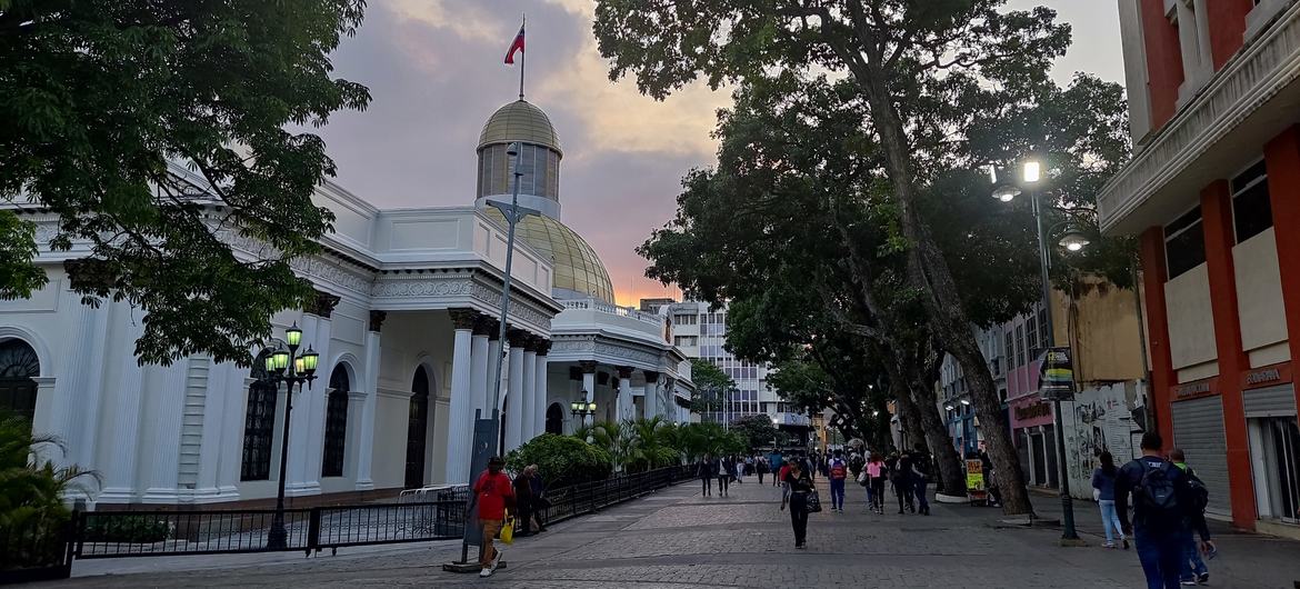 La ONU insta a las autoridades de Venezuela a respetar los derechos de protesta y libertad de expresión.