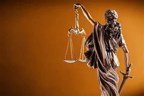 Contraloría General se abstiene de emitir pronunciamiento sobre asunto litigioso en relación a la aplicación de principio de la confianza legítima en materia de contratas.