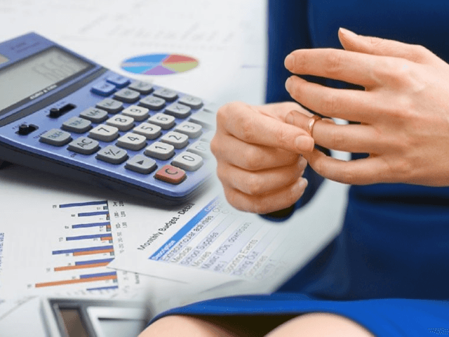 Compensación económica puede calcularse en base la duración del matrimonio o de la vida en común de los cónyuges.