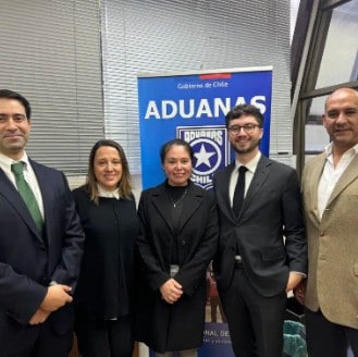 Alessandri capacita a fiscalizadores de Aduanas de Chile para detectar productos falsificados.