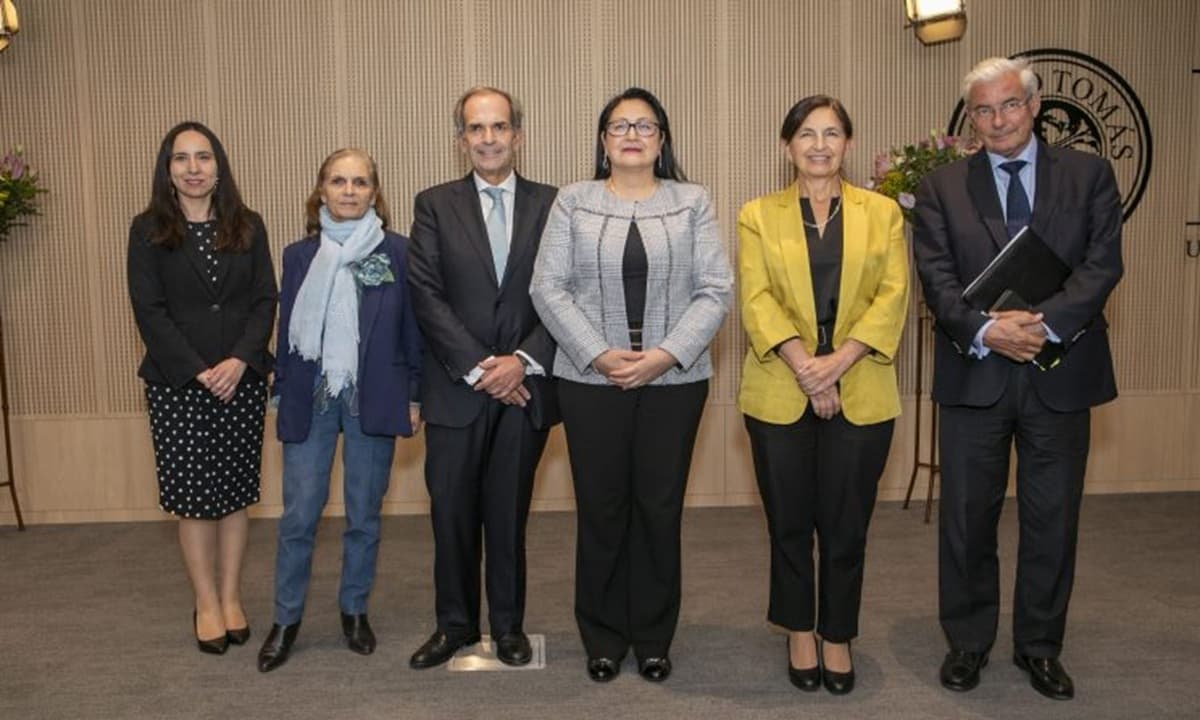 Facultad de Derecho UST inaugura su año académico 2025 con Congreso Internacional sobre Transparencia y Gobernanza Democrática