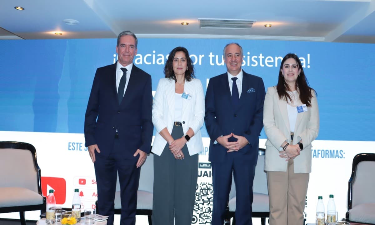 Autoridades destacaron colaboración público-privada como necesidad estratégica y rol comunicacional para enfrentar percepción de inseguridad