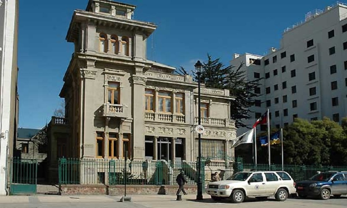 Tribunal de Contratación Pública respalda licitación de estacionamientos en Punta Arenas