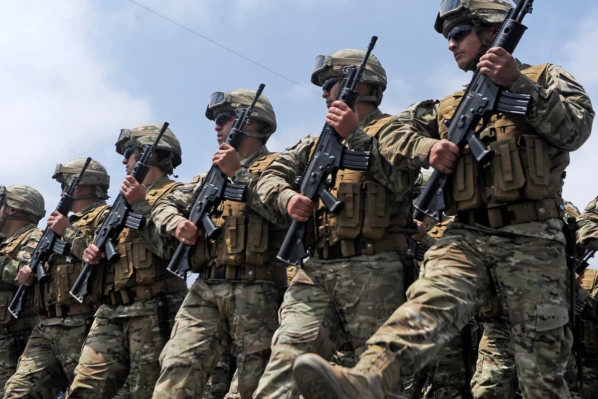 https://eldesconcierto.cl/2025/06/24/desde-los-383-extravios-de-armas-hasta-fusiles-vendidos-a-2-millones-el-historial-de-delitos-dentro-del-ejercito