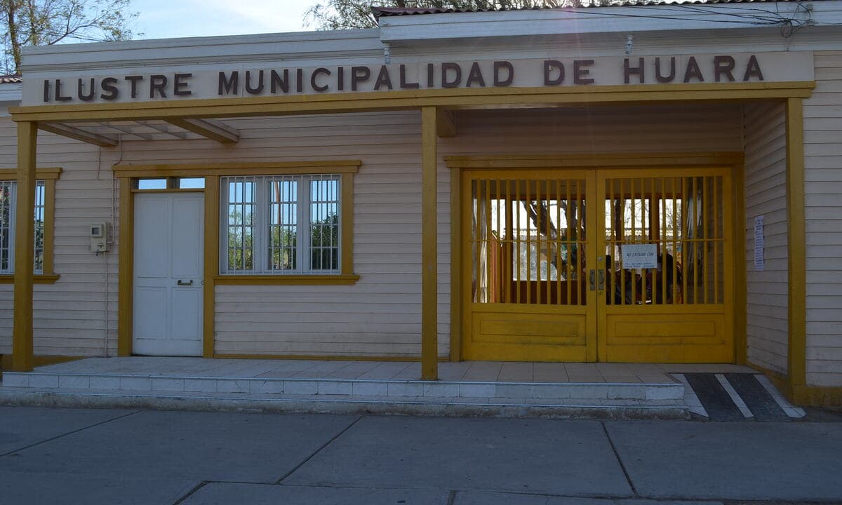 Tribunal de Contratación Pública acoge impugnación contra licitación de plaza en Huara