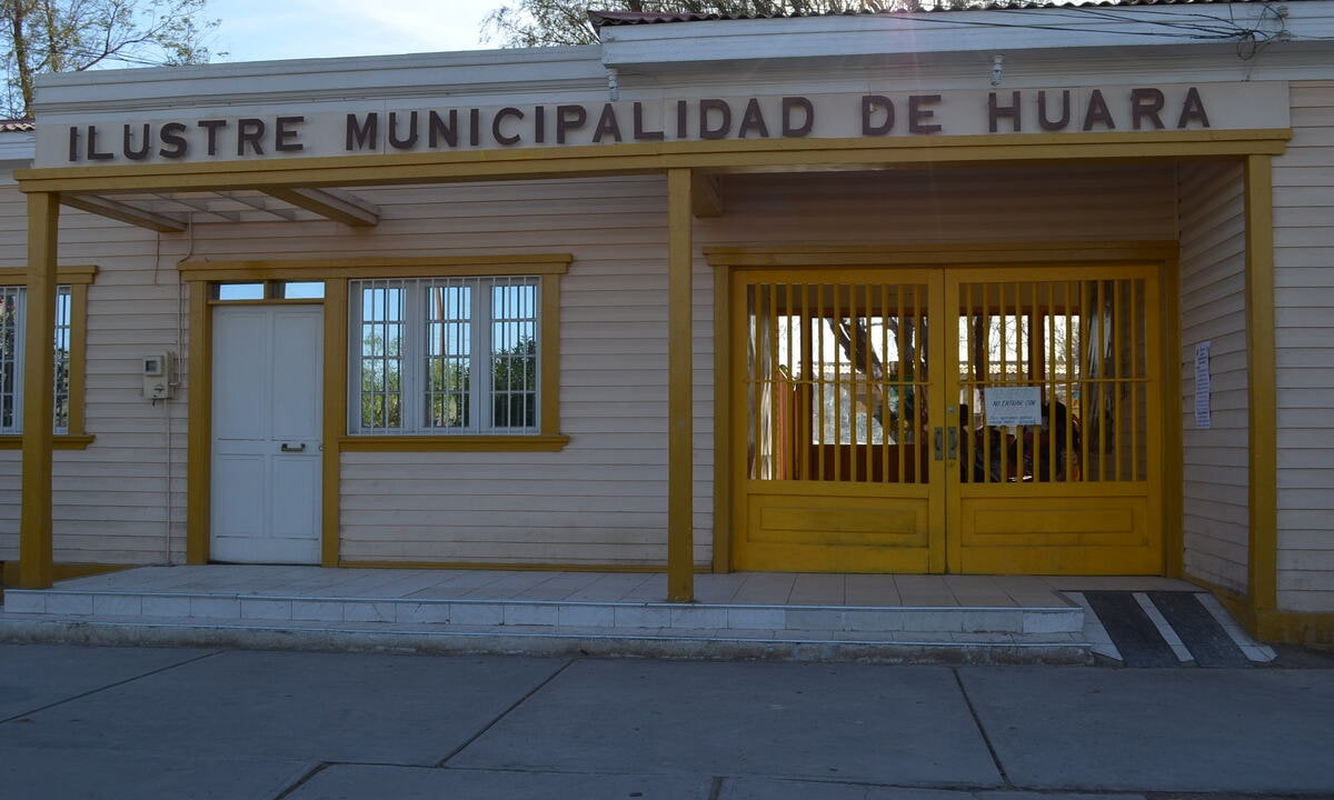 Tribunal de Contratación Pública acoge impugnación contra licitación de plaza en Huara