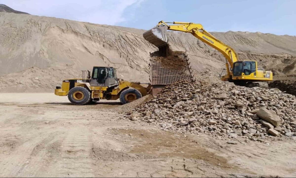 Empresa impugna cobro municipal por extracción de áridos en propiedad privada ante el TC