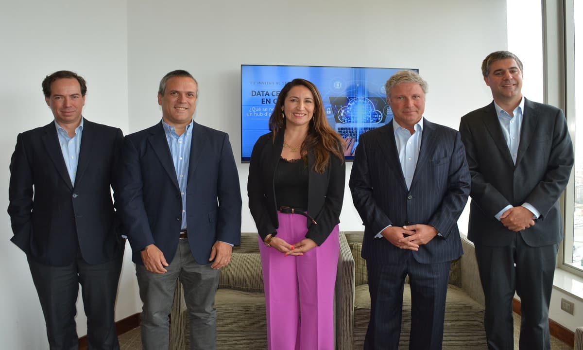 Carey reúne a líderes de la industria para abordar las condiciones para convertir a Chile en hub digital regional