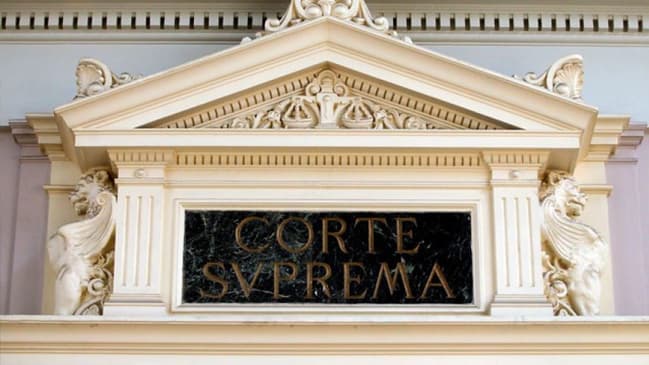 Corte Suprema ordena a FONASA evaluar ingreso de pareja lesbomaternal a programa de fertilización asistida