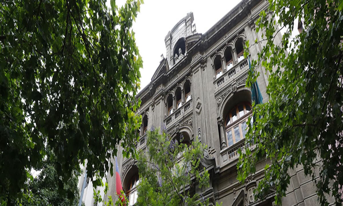 Cuestionan ante el TC norma que permite rechazar la carta de nacionalización por criterios de “indignidad”